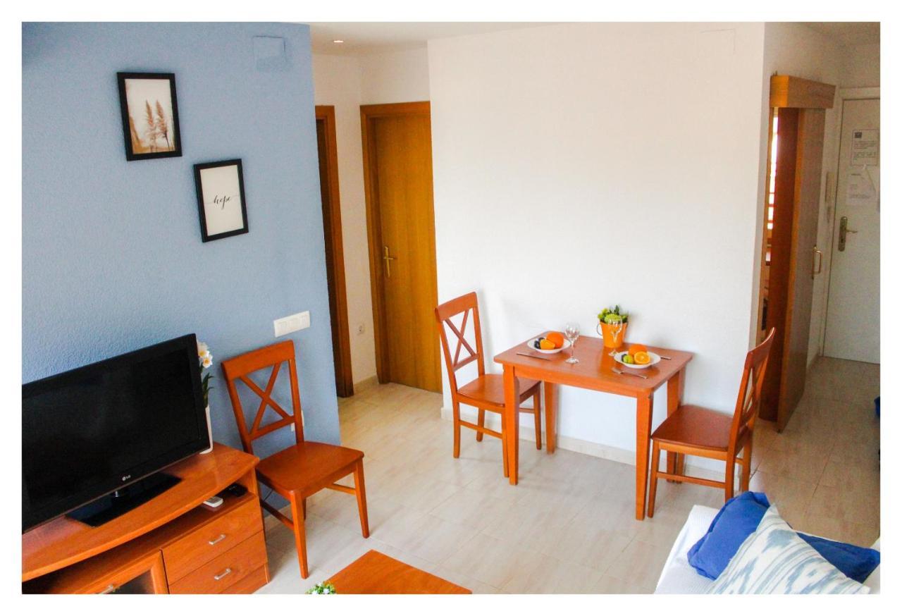 Apartamentos Inma Mayor En Primera Linea De Playa, Con Parking Y Piscina Los Canos De Meca Exterior photo
