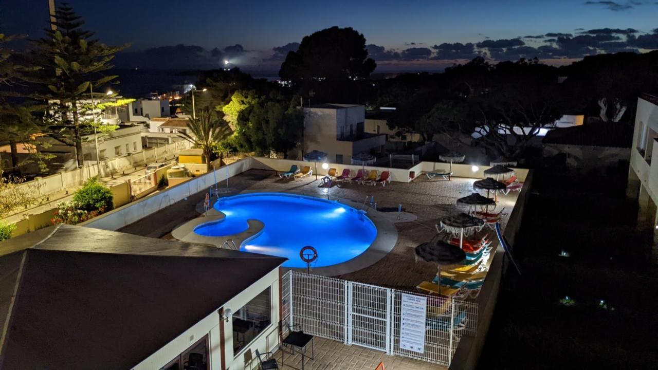Apartamentos Inma Mayor En Primera Linea De Playa, Con Parking Y Piscina Los Canos De Meca Exterior photo